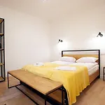 Neue Gasse Апарт-готель 4*